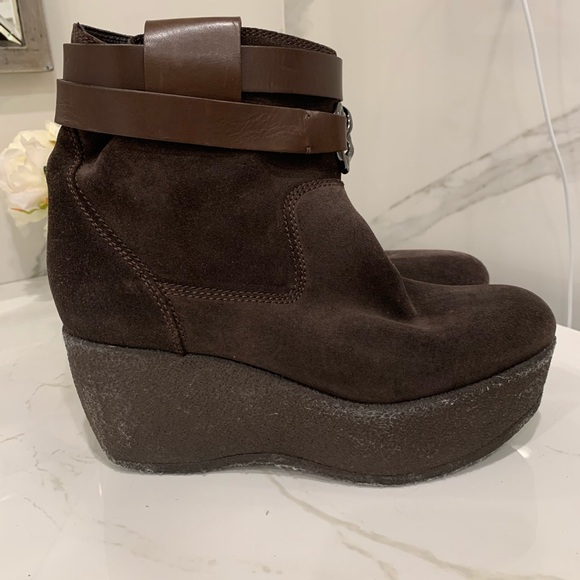 MONCLER BOOTS - Picture 2 of 4